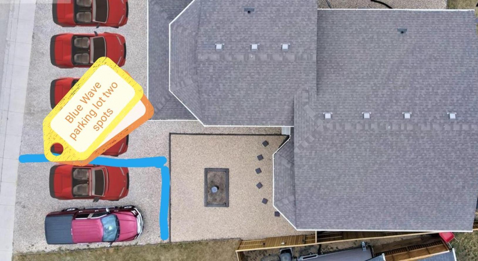 Blue Wave 2 Bedroom Suite サスカトゥーン エクステリア 写真